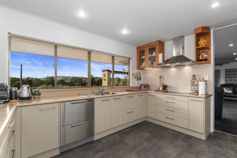 Photo of property in 11 Logan Cameron Road, Kauri, Kamo, 0185
