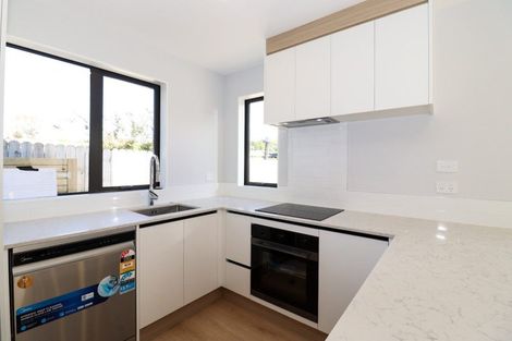 Photo of property in 4f Blue Gum Rise, Sunnyhills, Auckland, 2010