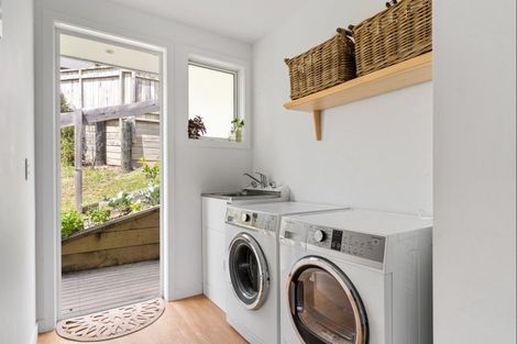 Photo of property in 123 Te Tutu Street, Whangamata, 3691