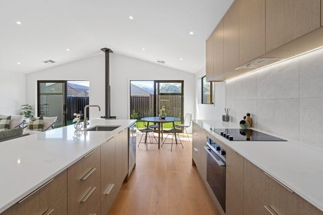 Photo of property in 51 Gillespie Street, Lake Hawea, 9382