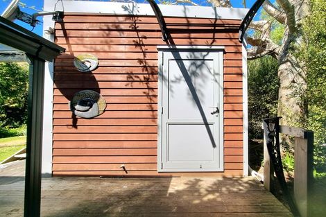 Photo of property in 9 Milton Terrace, Picton, 7220