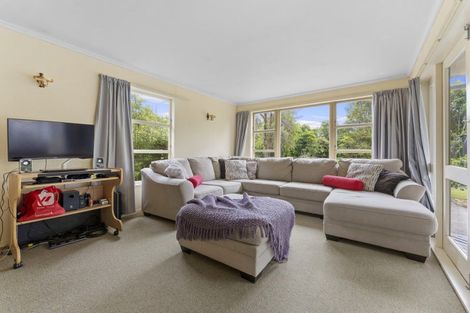 Photo of property in 393 Aokautere Drive, Aokautere, Palmerston North, 4471