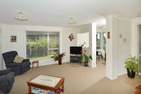 Photo of property in 82 Barbados Way, One Tree Point, 0118