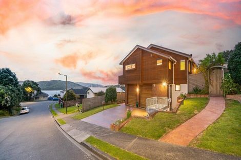 Photo of property in 11 Halladale Road, Papakowhai, Porirua, 5024
