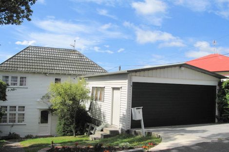 Photo of property in 1 Kio Crescent, Hataitai, Wellington, 6021