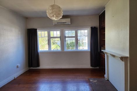 Photo of property in 1-2/6a Pohutukawa Street, Woburn, Lower Hutt, 5010
