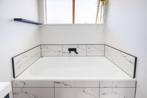 Photo of property in 3 Clutha Place, Westbrook, Palmerston North, 4412