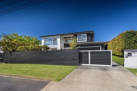 Photo of property in 30 Beresford Street, Bayswater, Auckland, 0622