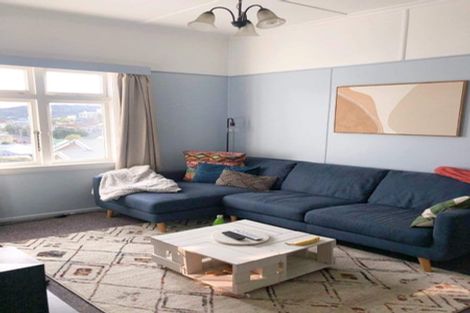 Photo of property in 16 Glendavar Street, Berhampore, Wellington, 6023