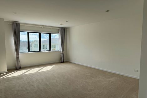 Photo of property in 77 Masons Road, Oteha, Auckland, 0632