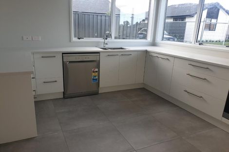 Photo of property in 18 Raynor Crescent, Pyes Pa, Tauranga, 3112