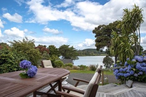 Photo of property in 137a Skudders Beach Road, Kerikeri, 0294