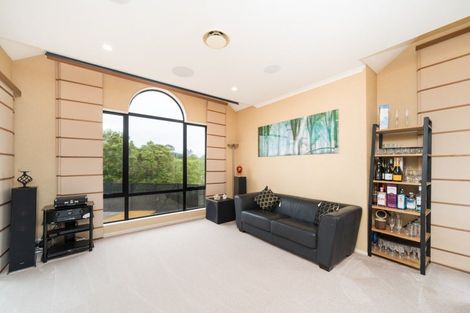 Photo of property in 54 Cashmere Drive, Fitzherbert, Palmerston North, 4410