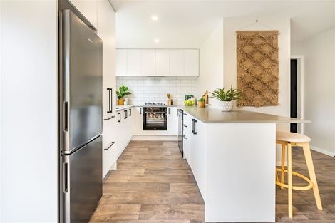 Photo of property in 42b Moeraki Road, Maoribank, Upper Hutt, 5018