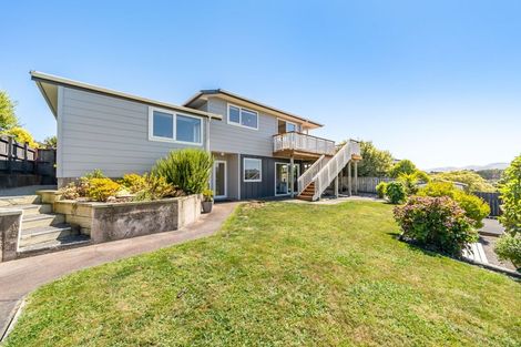 Photo of property in 7 James Cook Drive, Whitby, Porirua, 5024