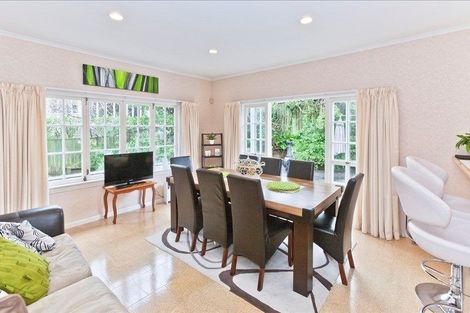 Photo of property in 18 Korau Road, Greenlane, Auckland, 1051