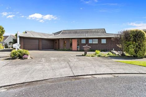 Photo of property in 12 Tamati Place, Merrilands, New Plymouth, 4312