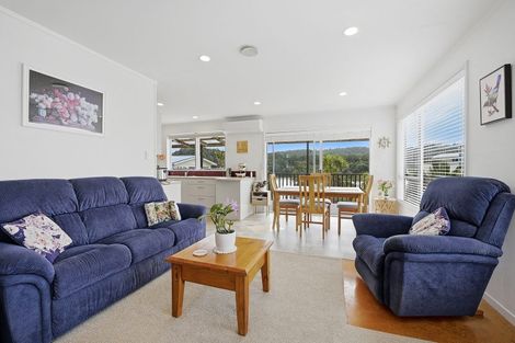 Photo of property in 13 Okura River Road, Okura, Albany, 0792