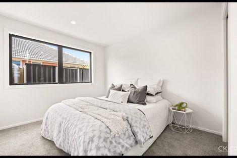 Photo of property in 22c Palmer Crescent, Silverstream, Upper Hutt, 5019