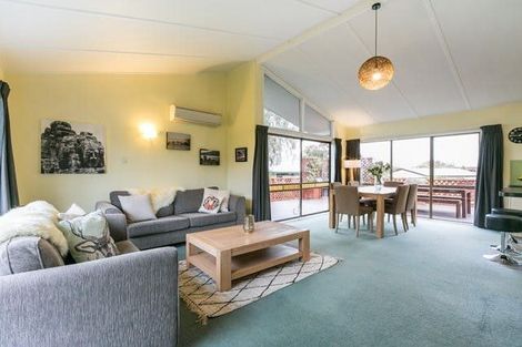 Photo of property in 27 James Cook Street, Havelock North, 4130