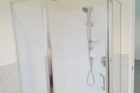 Photo of property in 31 Portadown Avenue, Pakuranga Heights, Auckland, 2010