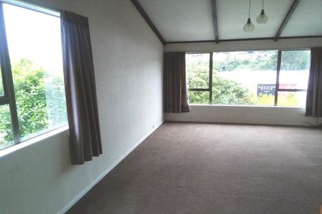 Photo of property in 12/29 Main Road, Tawa, Wellington, 5028