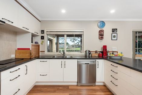 Photo of property in 33 Cotswold Place, Ohauiti, Tauranga, 3112