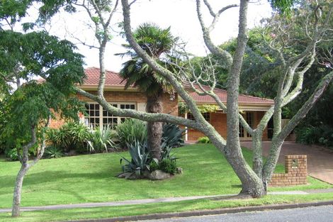 Photo of property in 26 Himalaya Drive, Half Moon Bay, Auckland, 2012