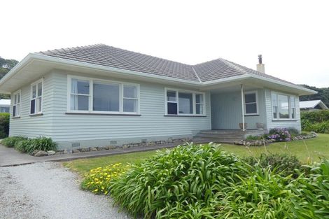 Photo of property in 44 Moana Road, Okitu, Gisborne, 4010