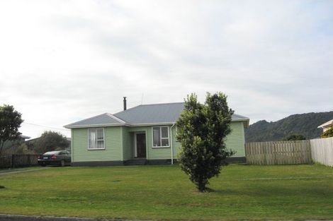 Photo of property in 3 Collins Street, Blaketown, Greymouth, 7805