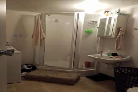 Photo of property in Churchill Flats, 213 The Terrace, Wellington Central, Wellington, 6011