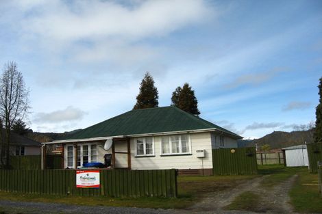 Photo of property in 3 Plaskett Street, Reefton, 7830