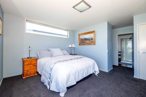 Photo of property in 2 Moore Street, Waimataitai, Timaru, 7910