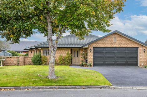 Photo of property in 1a Ballybrack Place, Casebrook, Christchurch, 8051