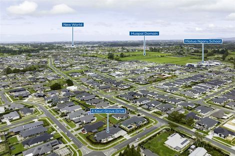 Photo of property in 4 Kauri Grove Drive, Kumeu, 0810