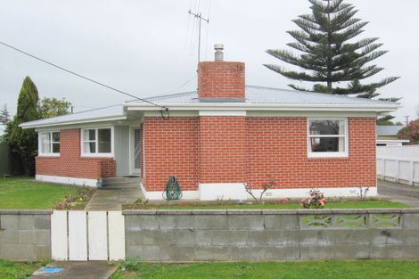 Photo of property in 634 Queen Street East, Levin, 5510