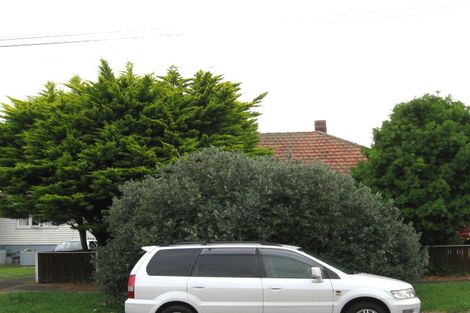 Photo of property in 8 Renton Road, Mount Albert, Auckland, 1025