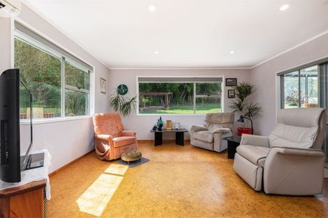 Photo of property in 62 Chilcott Road, Henderson, Auckland, 0612