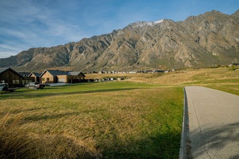 Photo of property in 22 Cunninghams Drive, Jacks Point, Queenstown, 9371