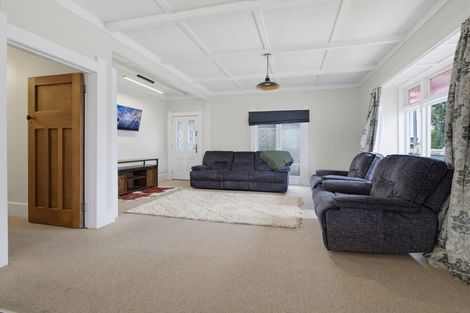 Photo of property in 1213 Caroline Road, Mayfair, Hastings, 4122