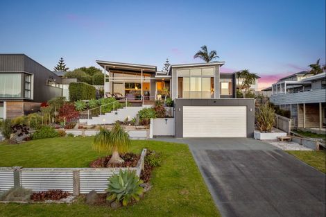 Photo of property in 16 North West Anchorage, Omaha, 0986