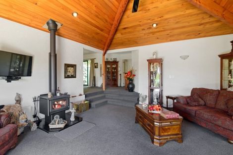 Photo of property in 4 Tihi Road, Springfield, Rotorua, 3015