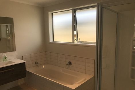 Photo of property in 73 Te Wharo Drive, Papamoa, 3118