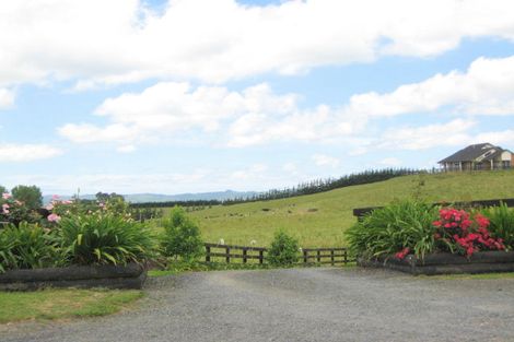 Photo of property in 38 Blackbridge Road, Karaka, Papakura, 2580