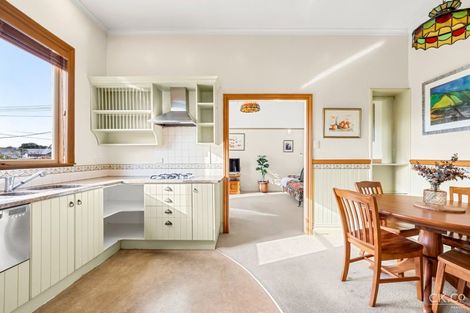 Photo of property in 17 William Street, Petone, Lower Hutt, 5012