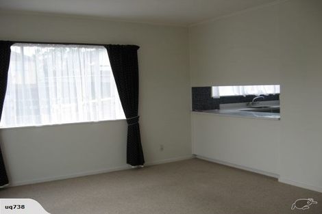 Photo of property in 25a Chetwode Grove, Newlands, Wellington, 6037