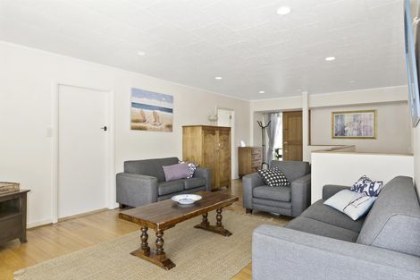 Photo of property in 1119 Papamoa Beach Road, Papamoa Beach, Papamoa, 3118