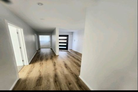 Photo of property in 2 Ellis Avenue, Mount Roskill, Auckland, 1041