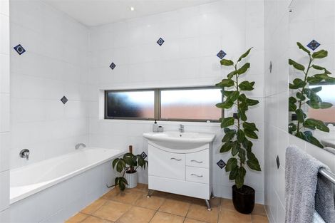 Photo of property in 21 Amoka Crescent, Parklands, Christchurch, 8083