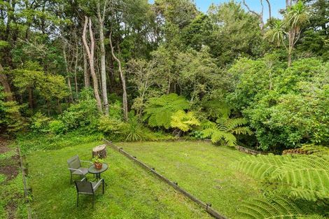 Photo of property in 14 Eugen Place, Bayview, Auckland, 0629